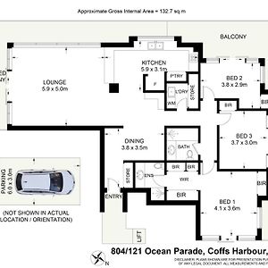 Three-Bedroom Apartment Sea View